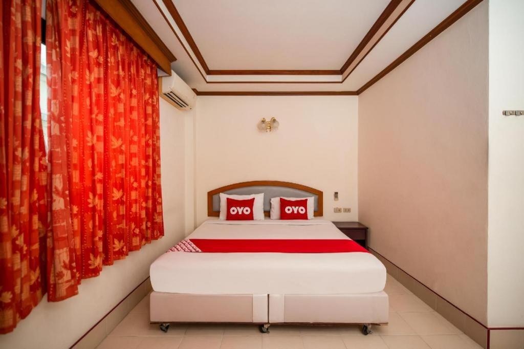 Отель Oyo 343 Wanna Marine Patong Экстерьер фото