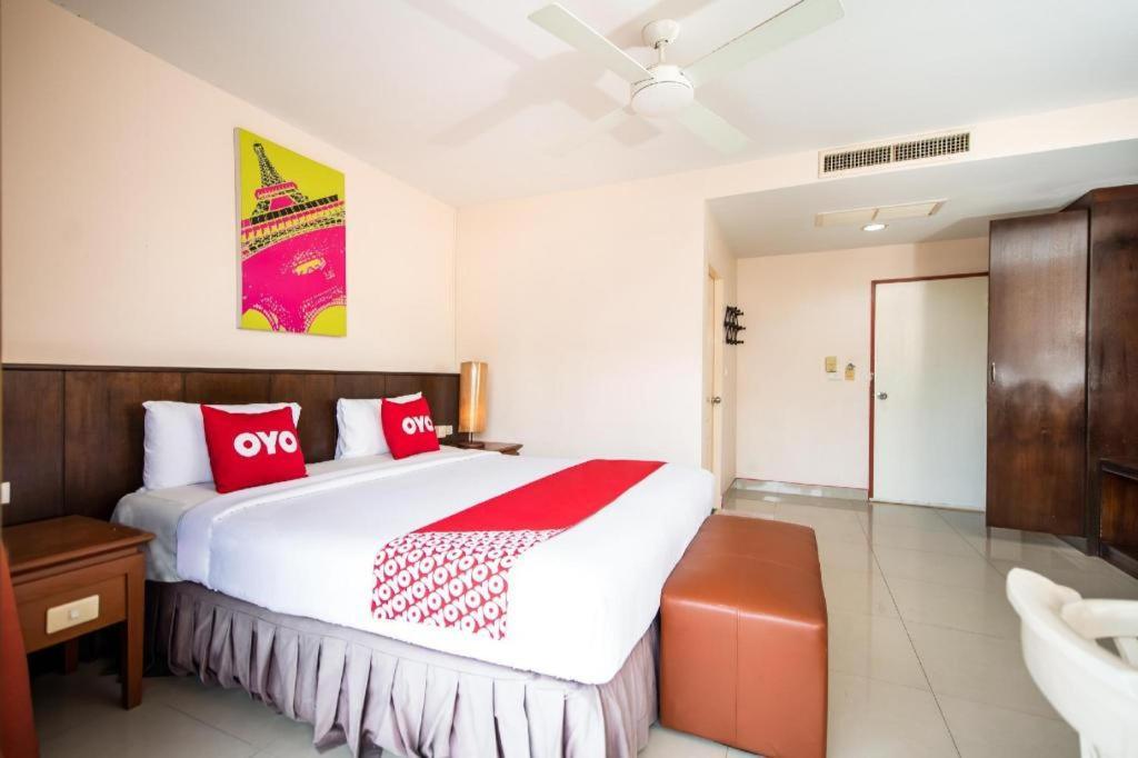 Отель Oyo 343 Wanna Marine Patong Экстерьер фото